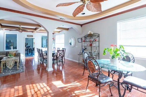 Building Photo - Room in Duplex on Sunrise Dr