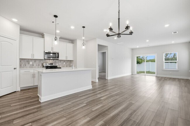 Building Photo - Modern 4-Bedroom Nashville Home with Sleek Contemporary Finishes