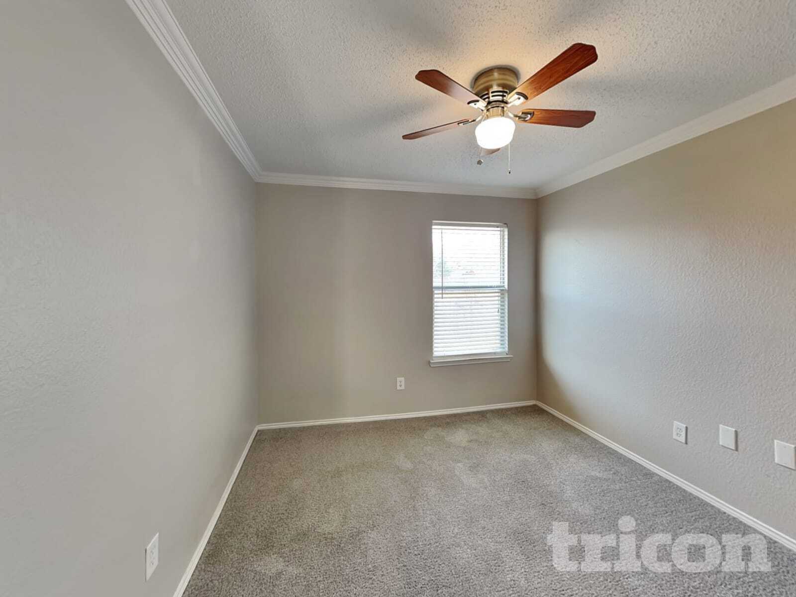 Building Photo - 304 Dakota Dr