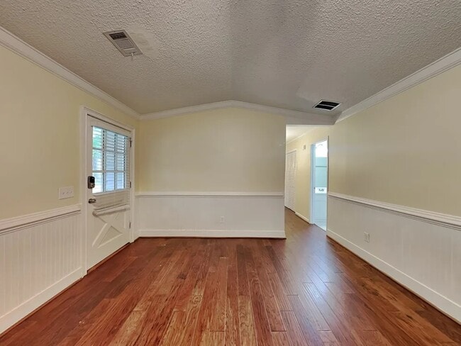 Building Photo - 3974 Irvindale Rd NW