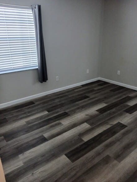 Building Photo - 4932 W Gandy Blvd