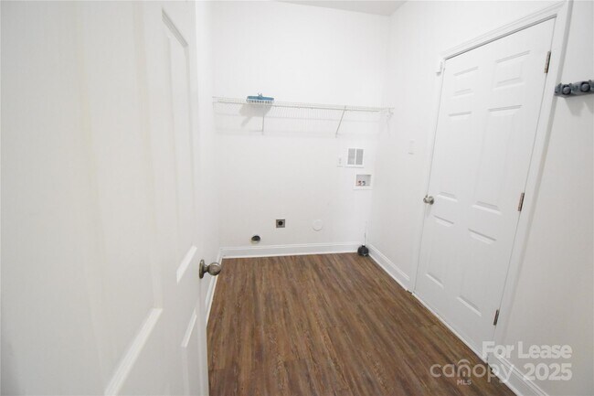 Building Photo - 6728 Evanton Loch Rd