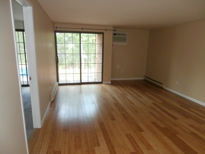 Building Photo - 42 N Main St