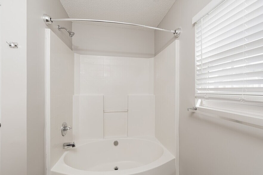 Building Photo - 8143 Cohosh Ct