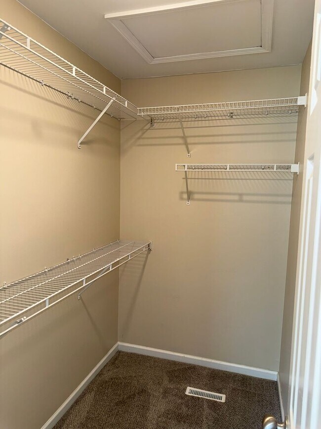 Building Photo - Newly Renovated 3-bedroom, 2 Bath Home with 1 Acre Lot!