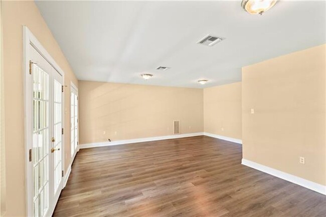 Building Photo - 7253 Onyx St