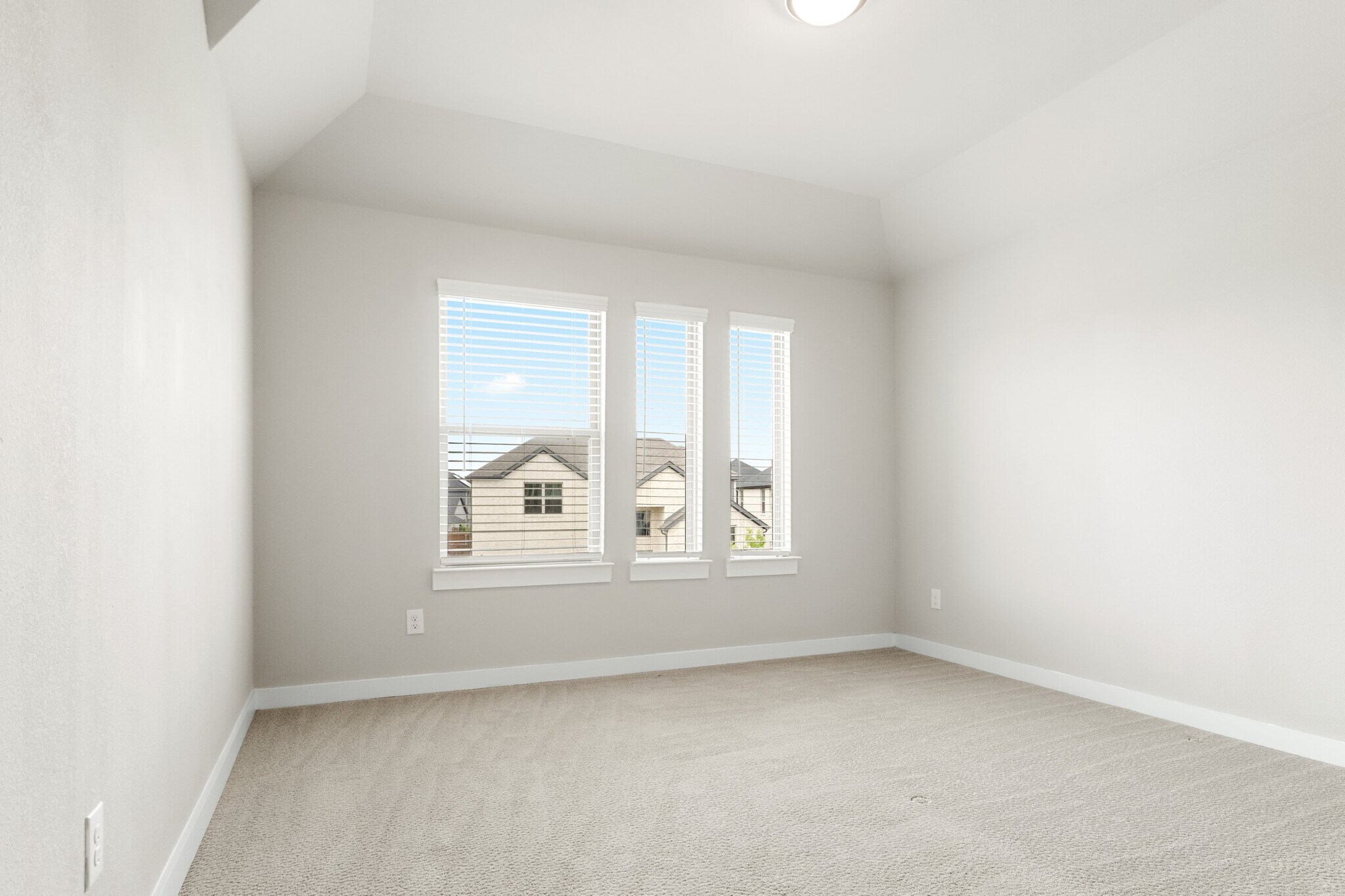 Building Photo - 3560 Rustic Oak Dr