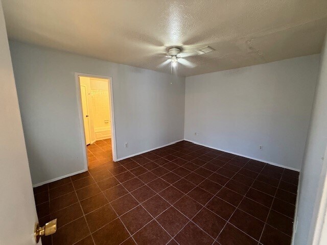 Building Photo - 22117 Moss Falls Ln