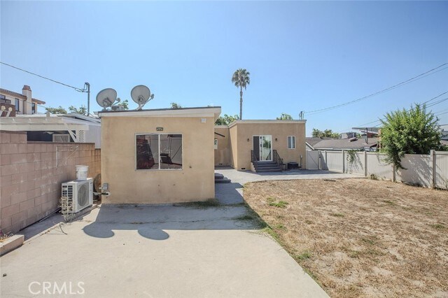 Building Photo - 1039 E Santa Anita Ave