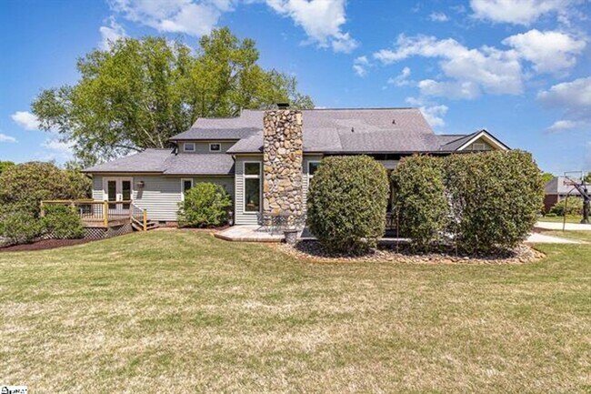 Building Photo - Beautiful Home at the Smithfields Country ...