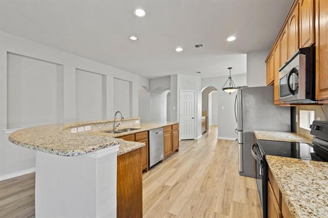 Building Photo - 689 Bonham Dr