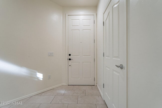 Building Photo - 2790 W Checkerspot Dr