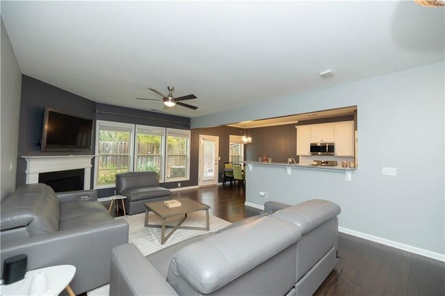 Building Photo - 7245 Heritage Oak Ct