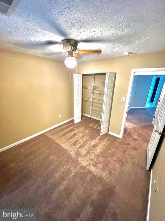 Building Photo - 4306 Lord Fairfax Ct