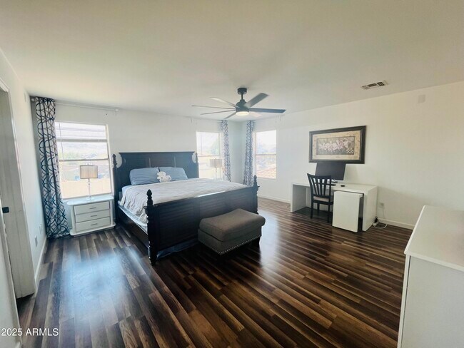 Building Photo - 2310 W Spencer Run