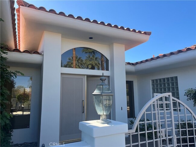 Building Photo - 45540 Cielito Dr