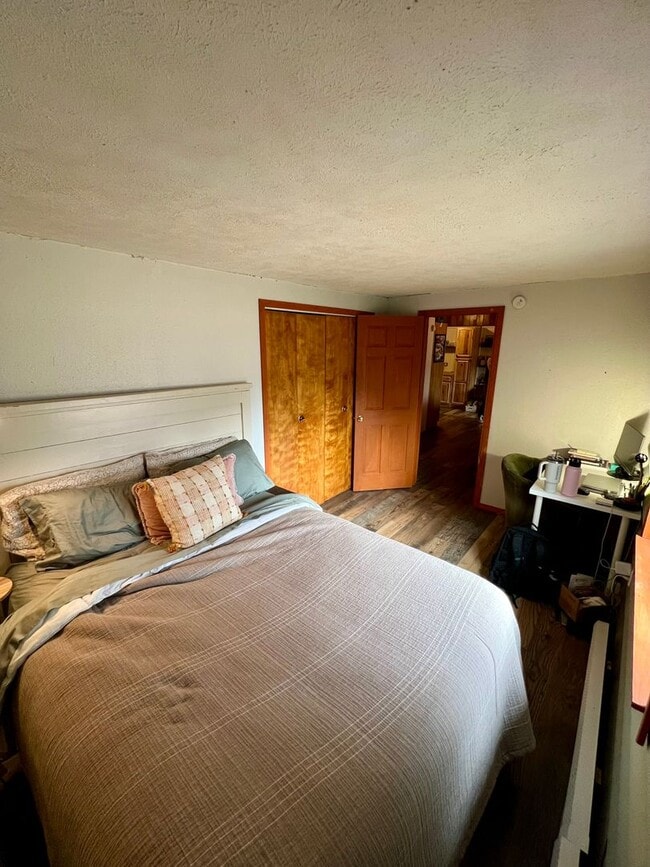 Building Photo - Charming 2-Bedroom Home in Moose Creek – D...
