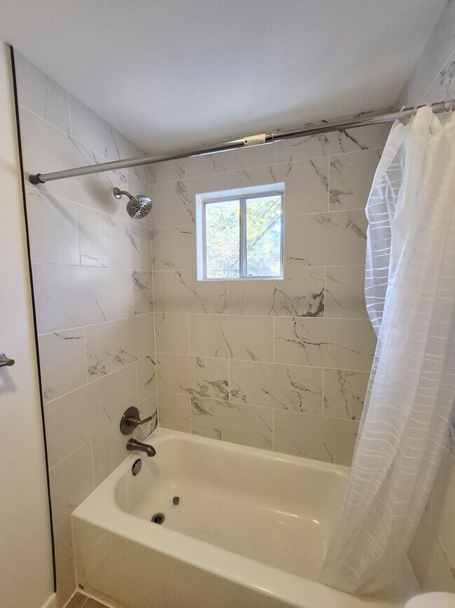 Building Photo - 2402 Fon Du Lac Rd