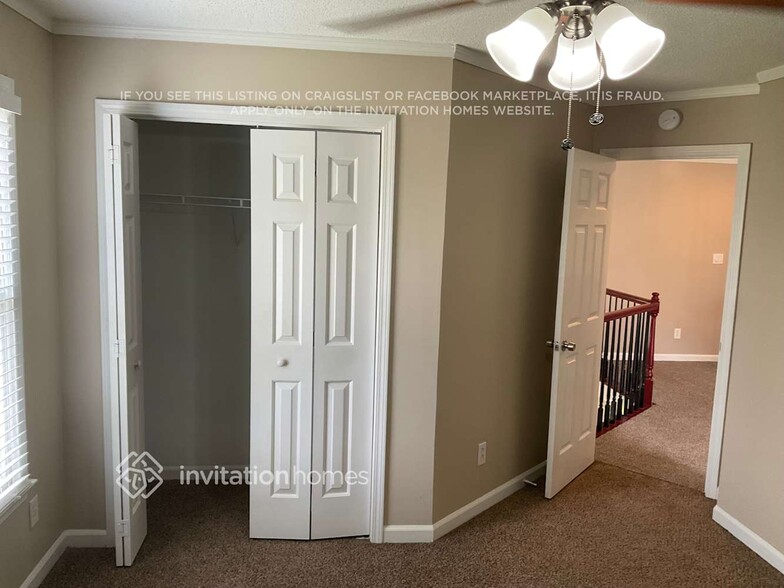 Building Photo - 6842 Gledhill Way