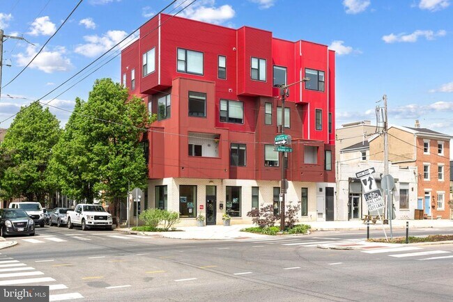 Building Photo - 1500 N American St