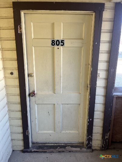 Primary Photo - 805 W Kern Rd