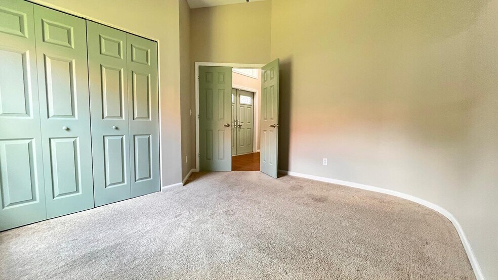 Building Photo - 1627 Oak Berry Cir