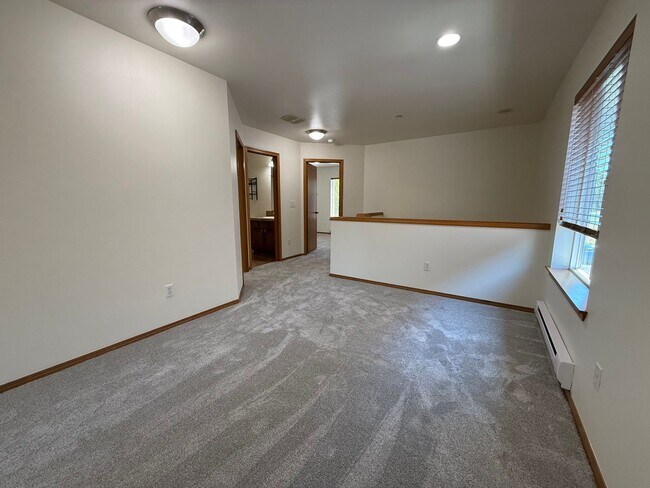 Building Photo - 1838 Bobs Hollow Ln