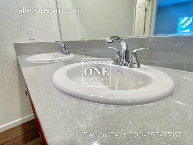 Building Photo - COMING SOON! 4 bedroom, 3 bath, pet-friendly NEWER HOME with Solar