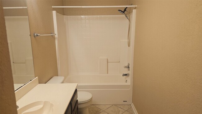 Building Photo - 4902 Landrun Ln