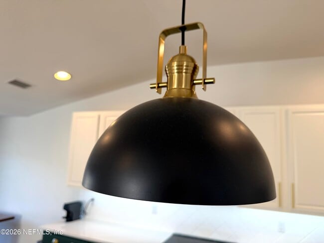 Building Photo - 4014 Cedar Bluff Ln