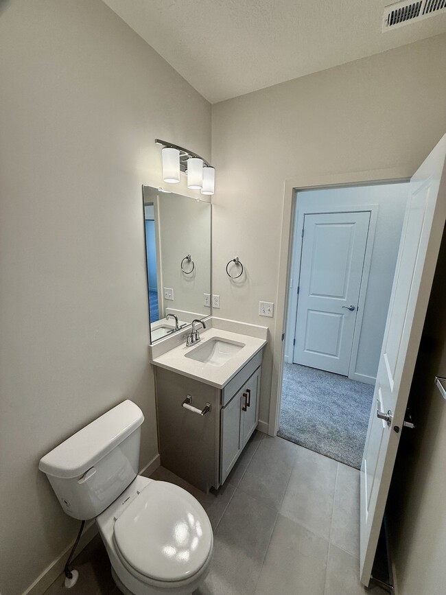Building Photo - 4883 Coulter Ct