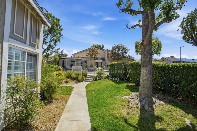 Building Photo - 24309 W Venturi Dr
