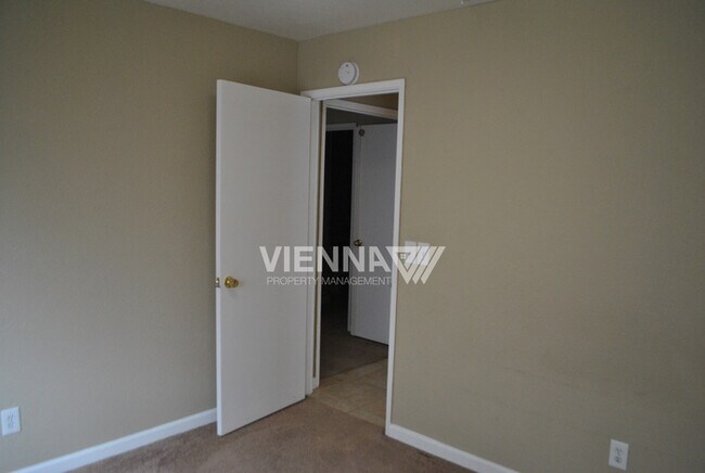 Building Photo - House for Rent in Antelope!