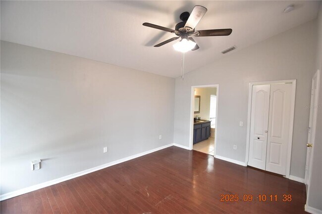 Building Photo - 12913 Lake Vista Dr