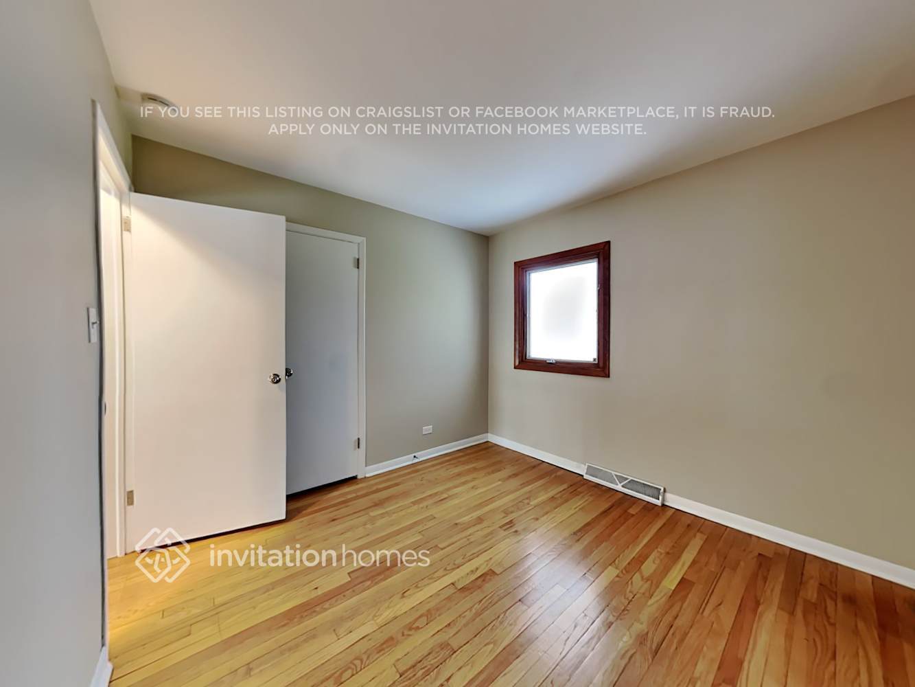 Building Photo - 1550 E Anderson Dr