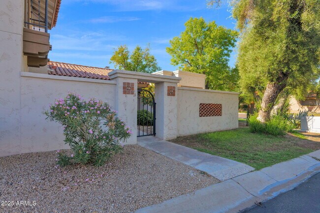 Building Photo - 6349 N 78th St