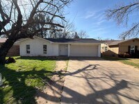 Building Photo - Location....Location....Location....