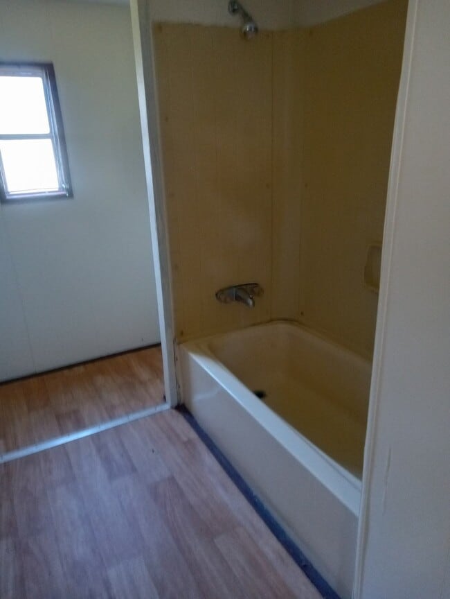 Building Photo - 134 Hussey Mhp Ln