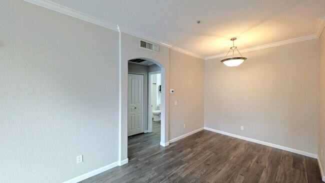 Building Photo - 1 Bedroom Condo in the Solana Townhome Community Near E Baseline Rd and S Higley Rd!