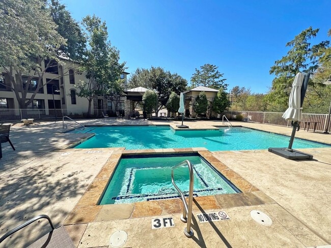 Building Photo - Great 2 Bdrm 2 Bath Condo in Lake Dallas Tx