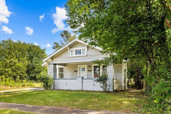 Building Photo - 1705 Steiner Ave SW