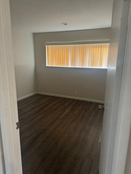 Building Photo - 1378 Branham Ln