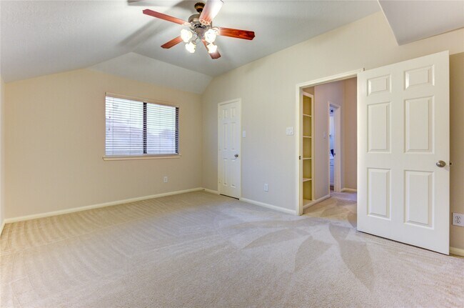 Building Photo - 27223 Camden Glen Ln