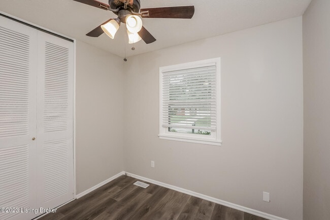 Building Photo - 7415 Hallmark Dr