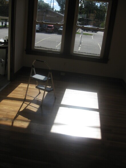 Dining Room - 369 Front St