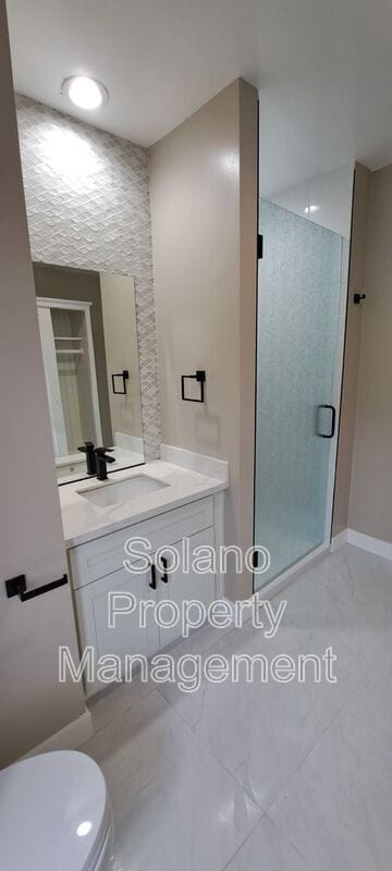 Building Photo - 290 E B St