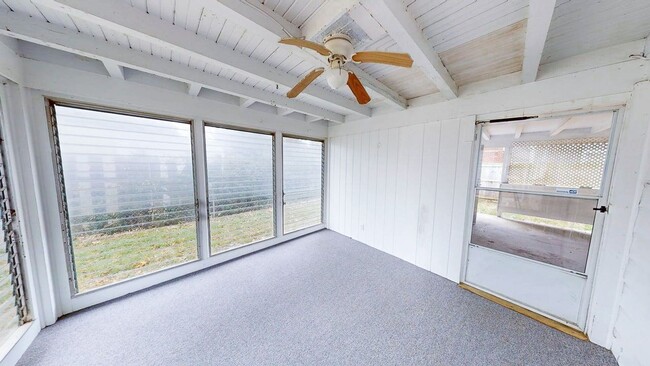 Building Photo - 3820 Walmar Dr