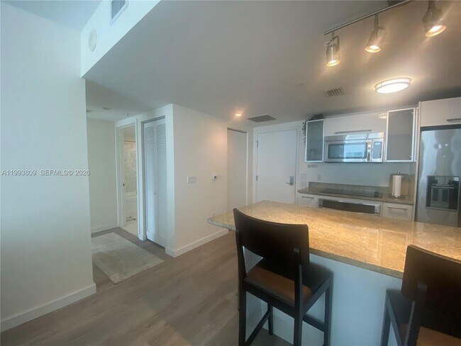 Building Photo - 185 SW 7th St