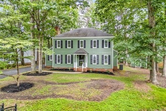 Building Photo - $3,000 / 4 br / 3 ba / 2,012 sqft