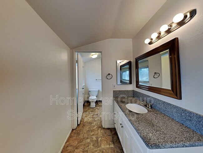 Building Photo - 431 Windward Way